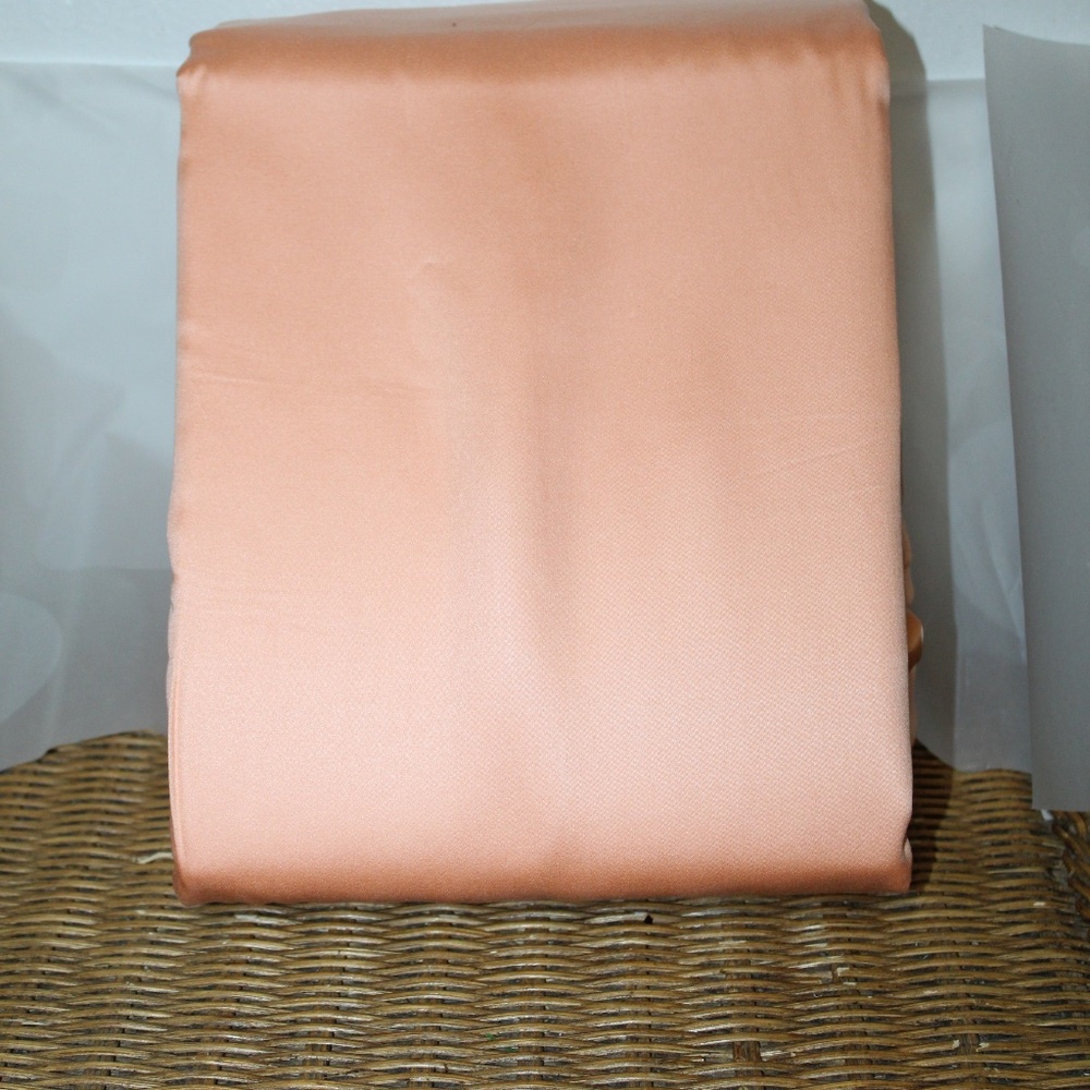 Buffy King Sheet Set – Lyocell – Peach - Picture 4 of 8